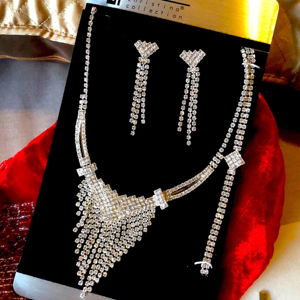 Jewelry. Cubic zirconia Three piece set